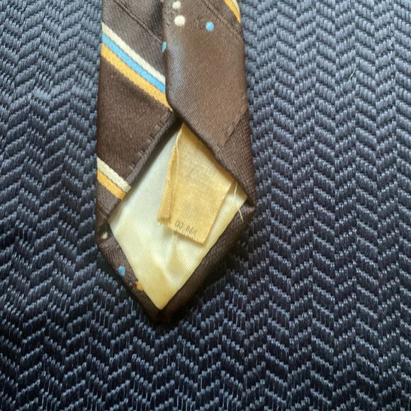 24- The Mr. James Tie – Vintage 1980s Wide Brown Floral Tie - Picture 7 of 8